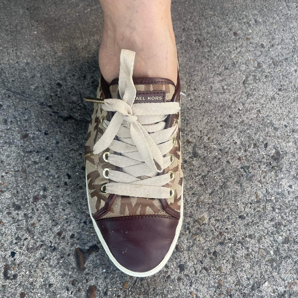 Michael Kors Women's Signature Textile Lace-up Brown Tennis Shoes Size  7